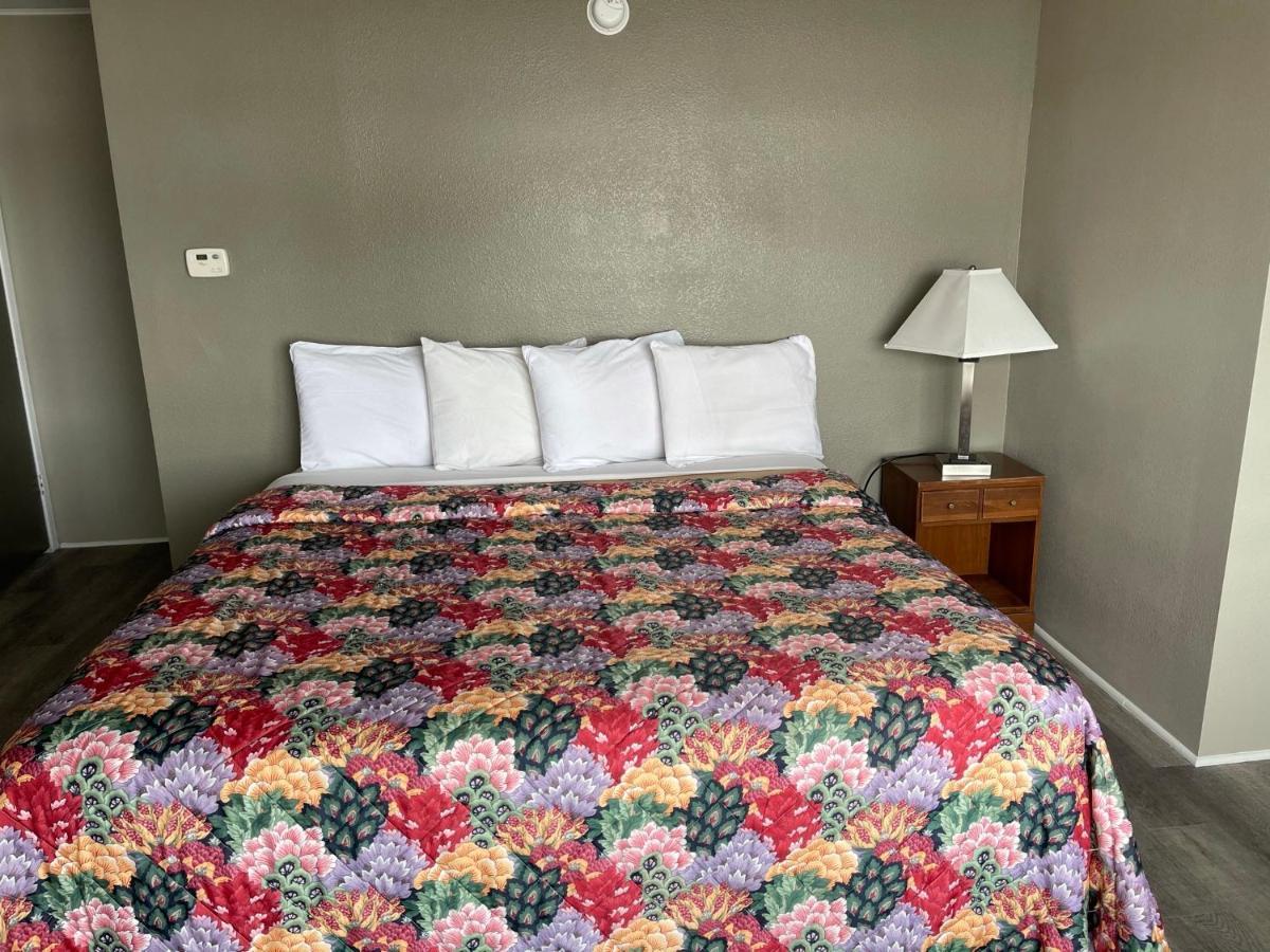 Timberly Motel 게이로드 외부 사진